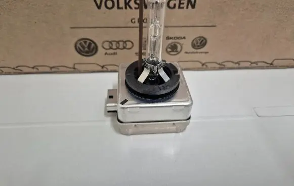 BMW X5 E70 Xenon bulb 66144 D1S q9T41540