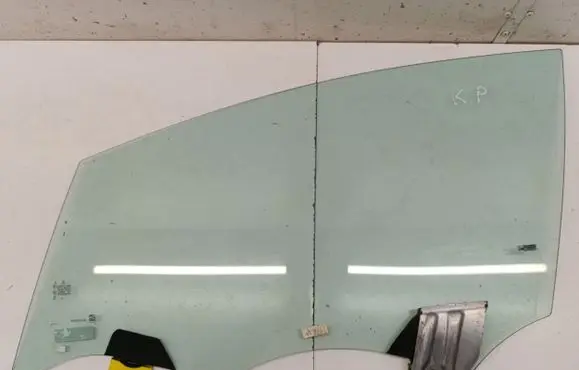 Mercedes-Benz EQE v295 Front door window glass four-door 43R010485 A2957201100