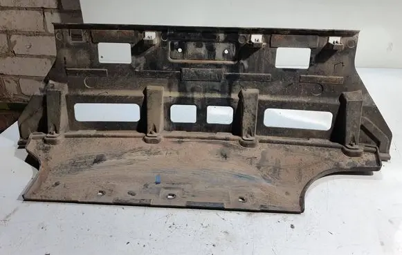 BMW 6 F06 Gran coupe Rear bumper mounting bracket 8050387