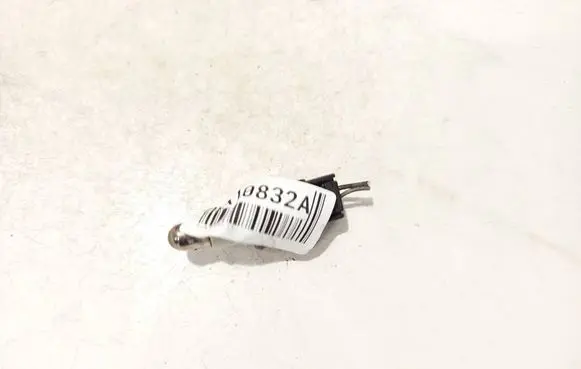 Honda FR-V Rear tail light bulb 
