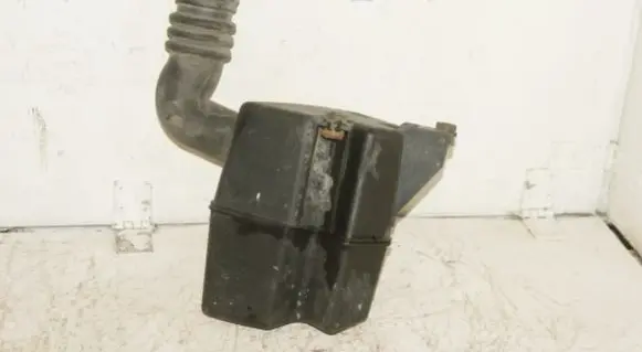 Land Rover Freelander Intake resonator ESR4104