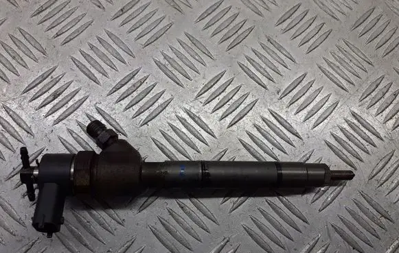 Hyundai Matrix Fuel injectors set 338002A400
