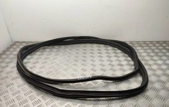 Mercedes-Benz Vito Viano W447 Sliding door rubber seal A4477310700