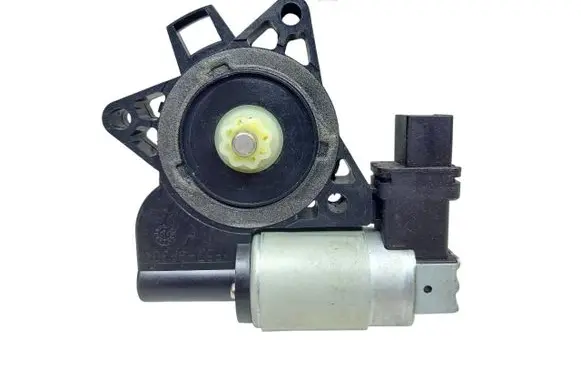 Mazda 6 Rear door window regulator motor GJ6A5858X CM011730