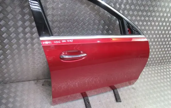 Mercedes-Benz C W206 Front door