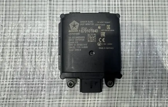 Maserati Levante Blind spot module 670101840