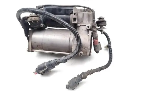 Audi A8 S8 D3 4E Air suspension compressor/pump 