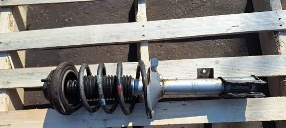 Nissan X-Trail T30 Rear shock absorber with coil spring 