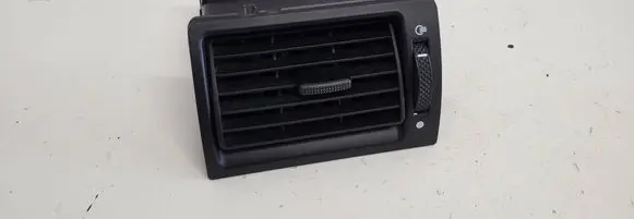 Ford Mondeo Mk III Dashboard side air vent grill/cover trim