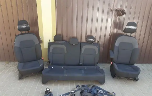 Seat set