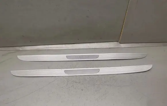 Jaguar X-Type Front sill trim cover 1X435413208BC