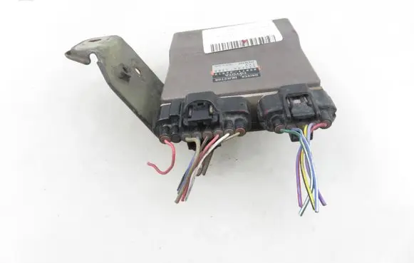 Toyota Avensis T220 Injection control unit/module 1310001280 8987126010