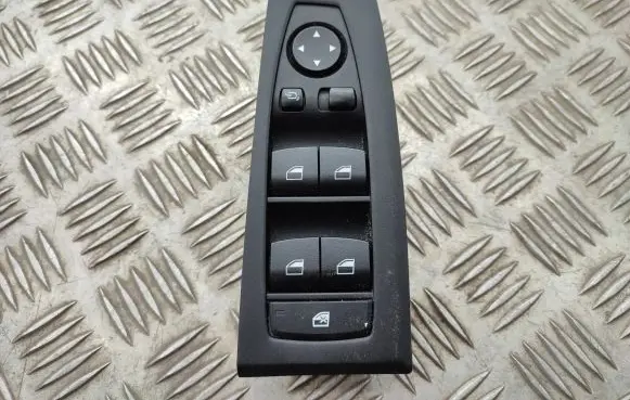BMW 2 F45 Electric window control switch 936211601