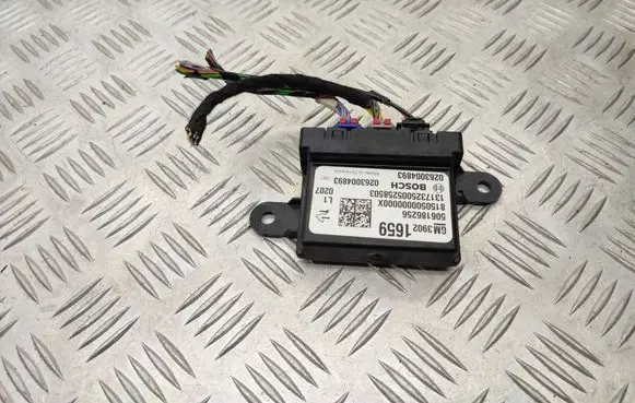 Opel Zafira C Parking PDC control unit/module 39021659