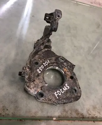 Ford Focus Generator/alternator bracket 9811331380