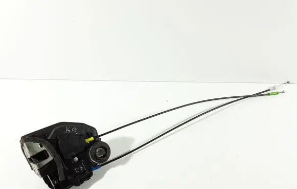 Toyota Auris 150 Rear door lock
