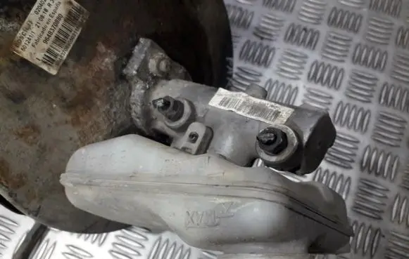 Peugeot Partner Master brake cylinder 221710