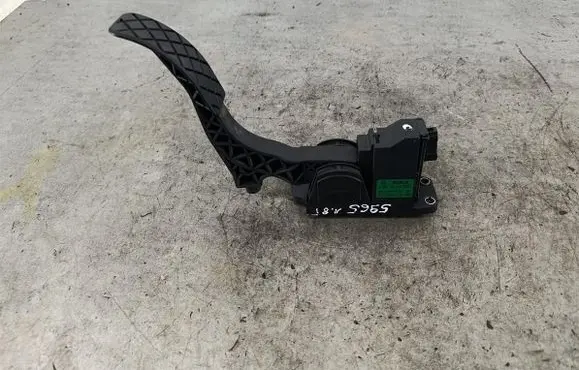 Seat Ibiza III (6L) Accelerator throttle pedal 6Q1721503E