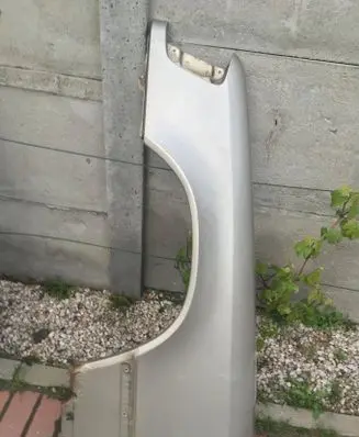 Mercedes-Benz E W124 Fender 