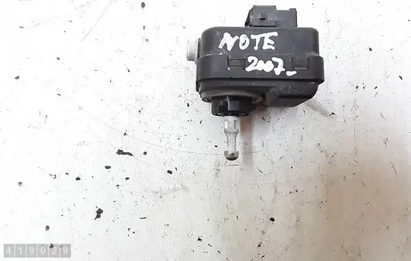 Nissan Note (E11) Headlight level adjustment motor 89028944