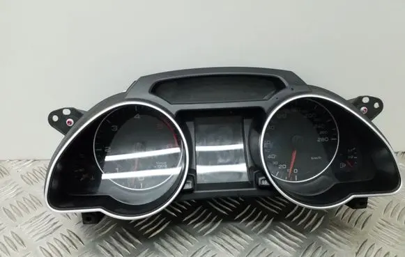 Audi A5 Sportback 8TA Speedometer (instrument cluster) 8T0920931A