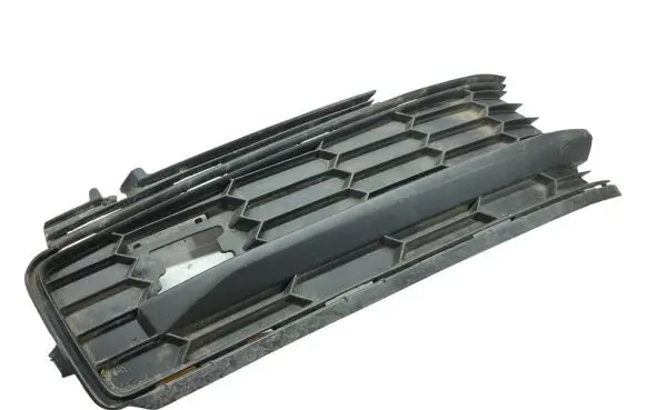 Front bumper lower grill