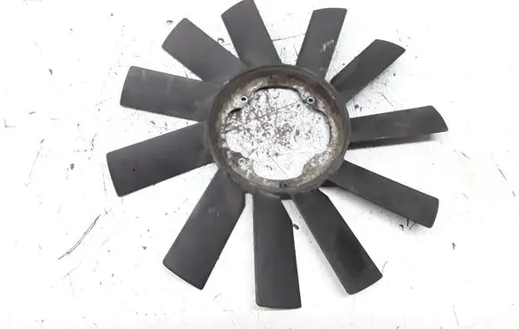 BMW 5 E39 Fan impeller 17233639