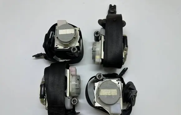 Porsche Cayenne (9Y0 9Y3) Front seatbelt 9Y0857706 44169078