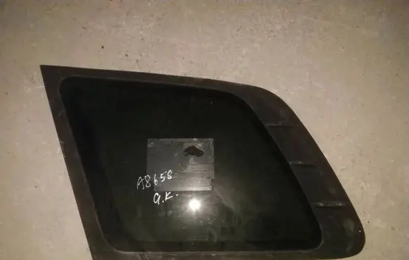 Hyundai Santa Fe Rear side window