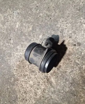 Volvo S40 Mass air flow meter 0280218134