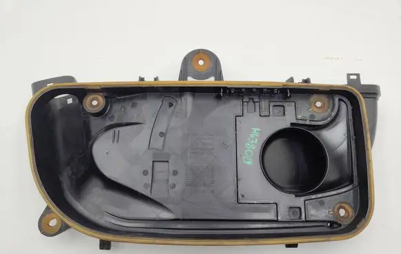 BMW 5 F10 F11 Air filter box 7812064