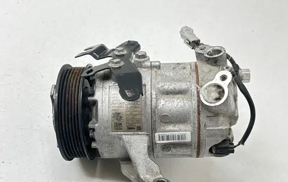 Subaru Forester SK Air conditioning (A/C) compressor (pump) 731113J030 T28481BA 9116449817