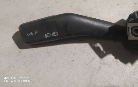 Volkswagen Touran I Indicator stalk 1K0953513