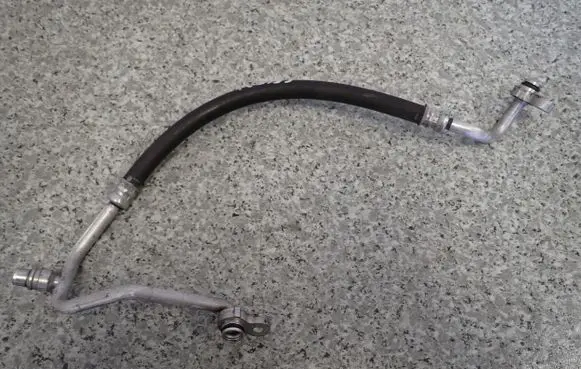 Suzuki Celerio Air conditioning (A/C) pipe/hose