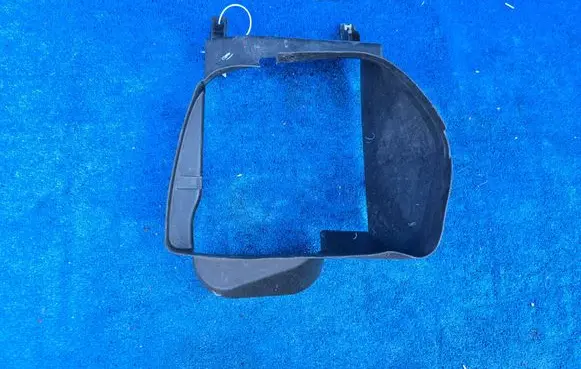 BMW X6 E71 Radiator trim 7180625