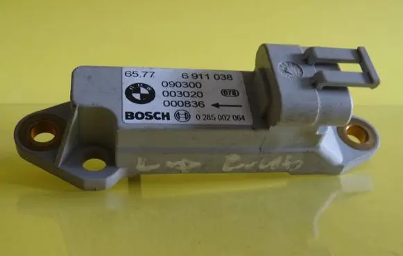 BMW 5 E60 E61 Airbag deployment crash/impact sensor 6911038