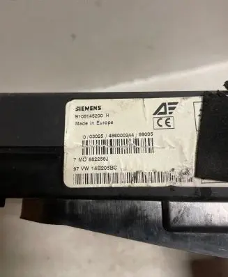 Ford Galaxy Fuse module 7M0962258J 486000244 S108145200H