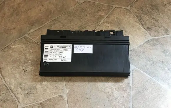 BMW 6 E63 E64 Central body control module 6943171