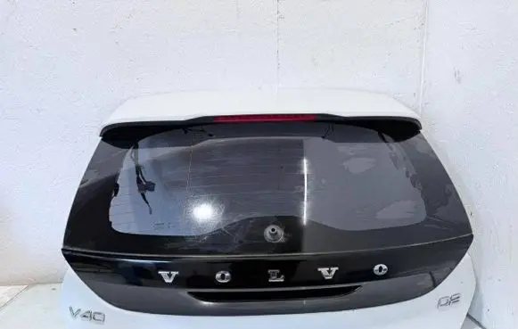 Volvo V40 Tailgate/trunk/boot lid 