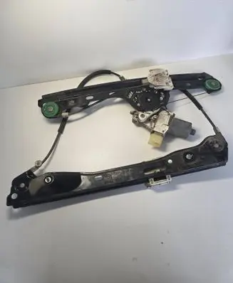 BMW 1 E81 E87 Front door window regulator with motor 7138465