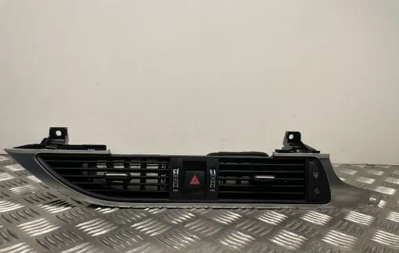 Audi A7 S7 4G Dash center air vent grill 4G2820951