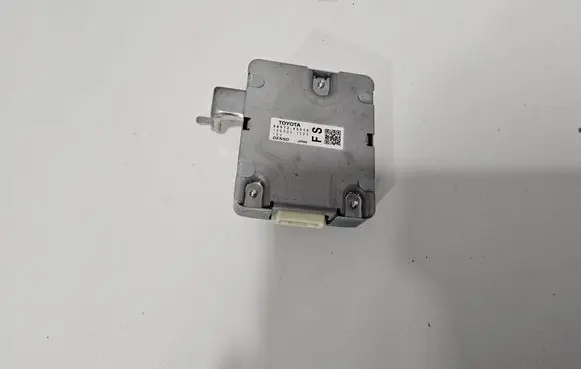 Toyota Sienna XL40 IV Other control units/modules 8657245010