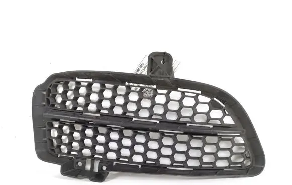 Volkswagen Touareg I Front bumper lower grill 7L6853666B