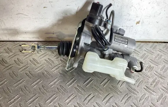 Lexus LS 460 - 600H Master brake cylinder 13811010460