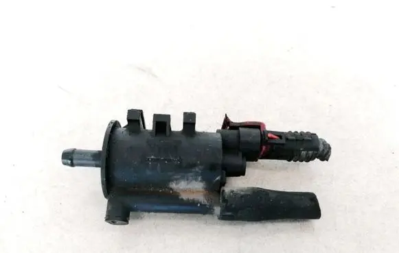 Opel Combo C Turbo solenoid valve 319AA