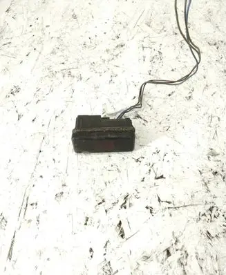 BMW 5 E39 Hazard light switch 8350947