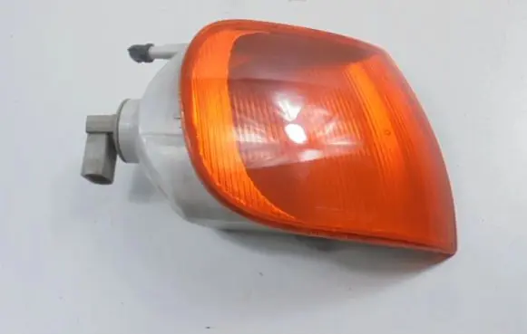 Volkswagen Polo III 6N 6N2 6NF Front indicator light 18-3587