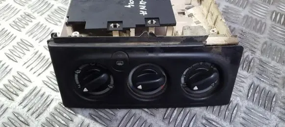 Renault Laguna I Climate control unit 9041703027