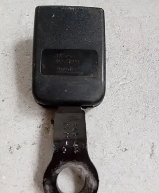 Dacia Logan I Front seatbelt buckle 1138702