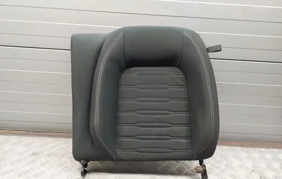 Ford Mustang VI Rear seat 